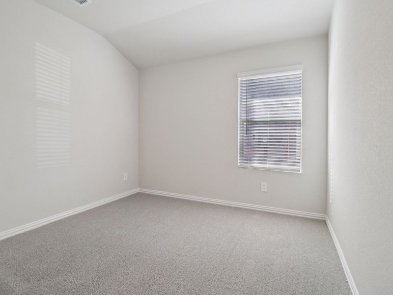 Spacious, unfurnished interior of a new home in River Ridge, Crandall (Image 14).