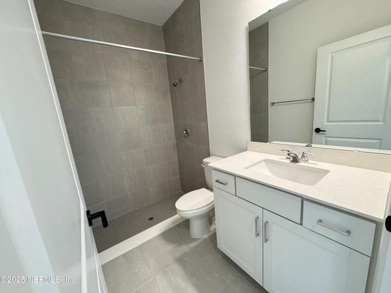 Furnished interior view inside a new home in , Green Cove Springs (Image 7).