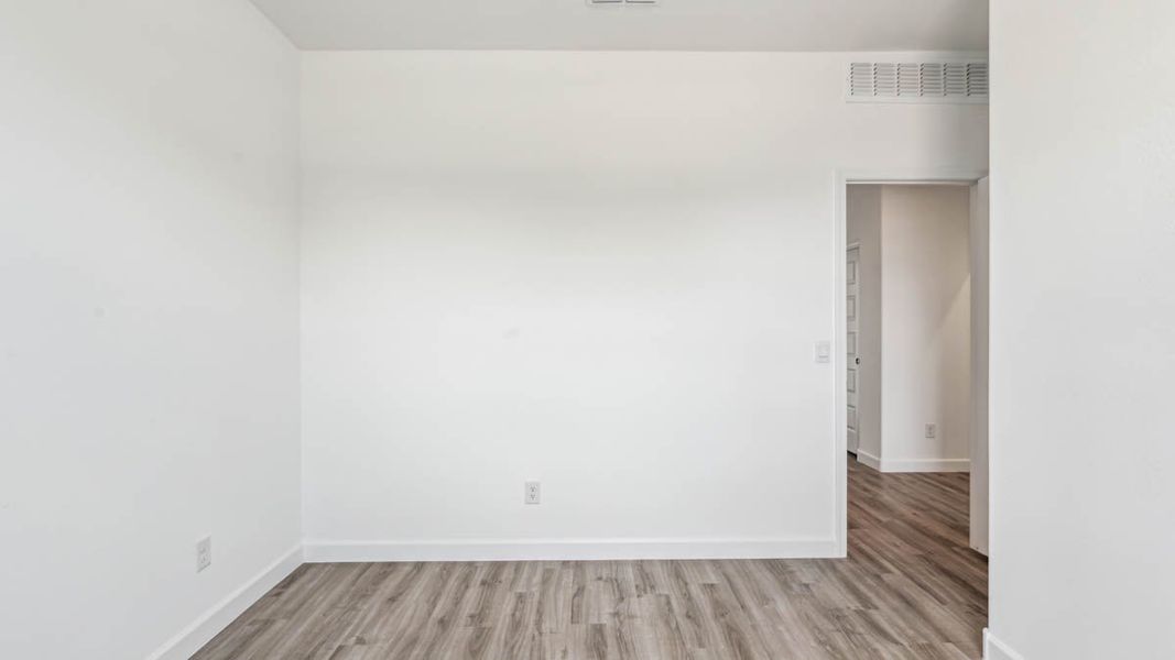 Spacious, unfurnished interior of a new home in Magma Ranch Vistas, Florence (Image 23).