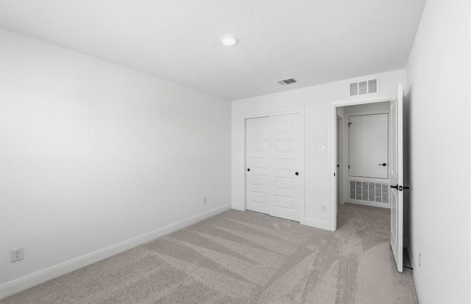 Spacious, unfurnished interior of a new home in Horizon Lake, Leander (Image 35). Spacious, unfurnished interior of a new home in Horizon Lake, Leander (Image 35).