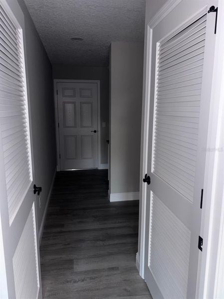 Spacious, unfurnished interior of a new home in , Citrus Springs (Image 16).