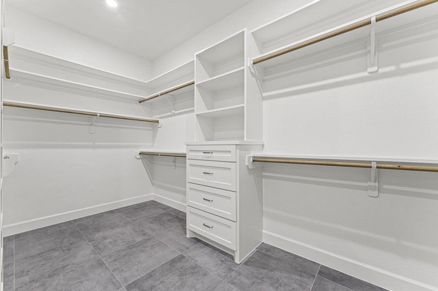 Spacious, unfurnished interior of a new home in , Montgomery (Image 34).