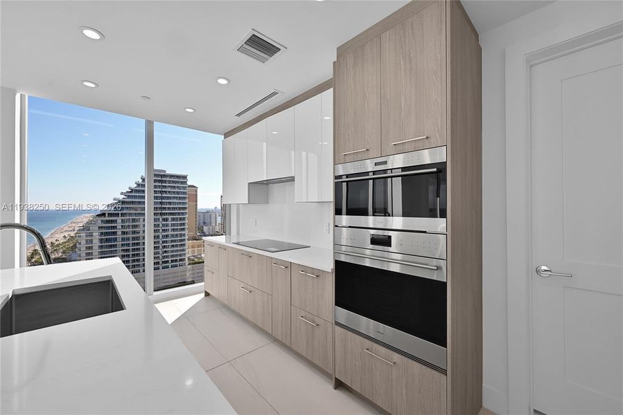 Furnished interior view inside a new home in , Fort Lauderdale (Image 14).