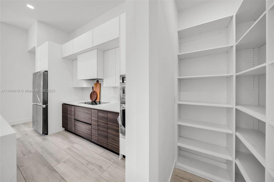 Furnished interior view inside a new home in , Cape Coral (Image 9).