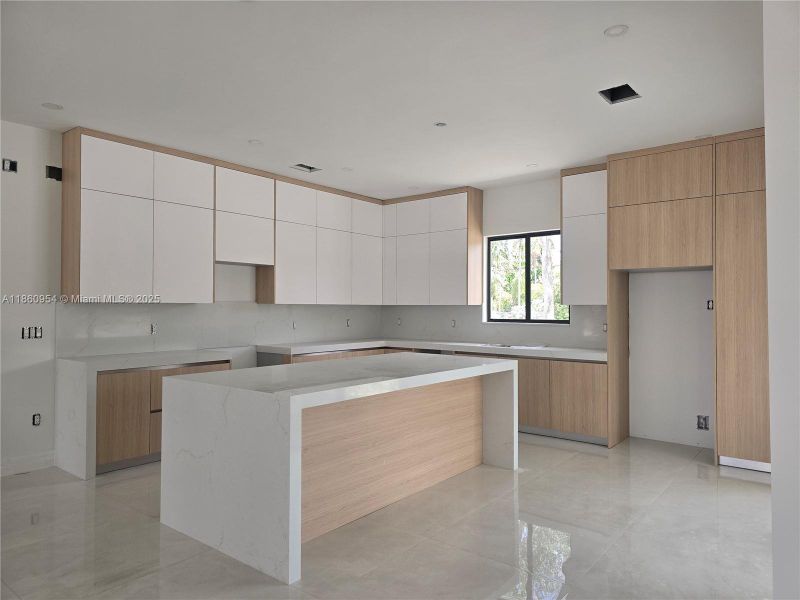 Image 32 of a home in .