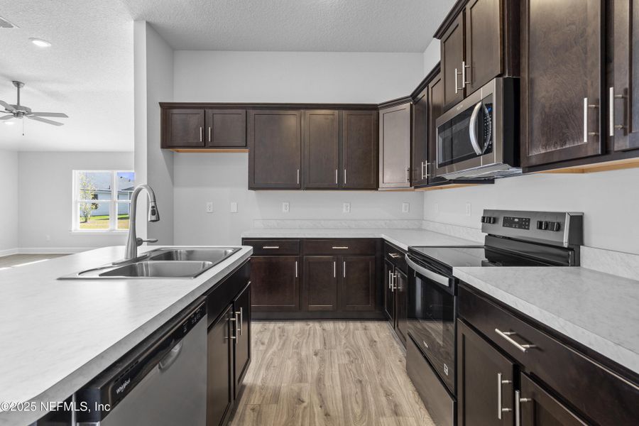 Furnished interior view inside a new home in Summerglen, Jacksonville (Image 7).