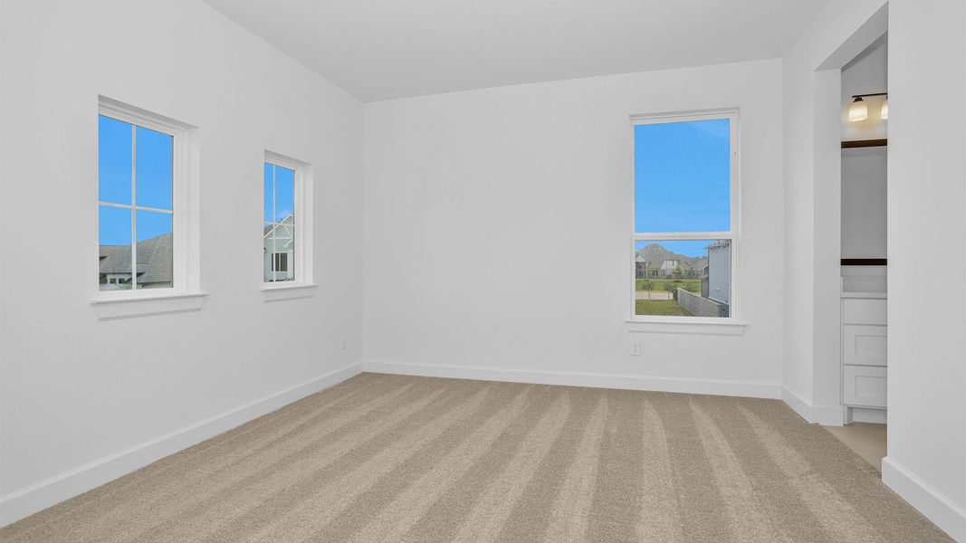 Spacious, unfurnished interior of a new home in Fulshear Lakes, Fulshear (Image 14).