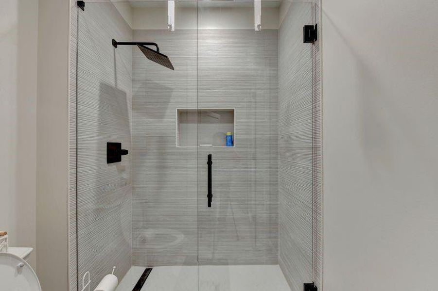 Image 84 of a home in .