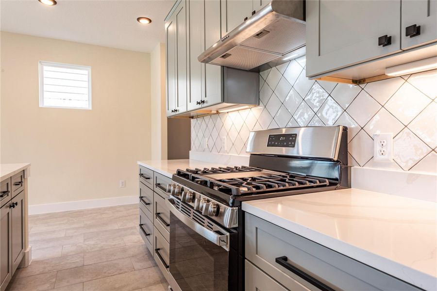 Furnished interior view inside a new home in , Santa Fe (Image 8).