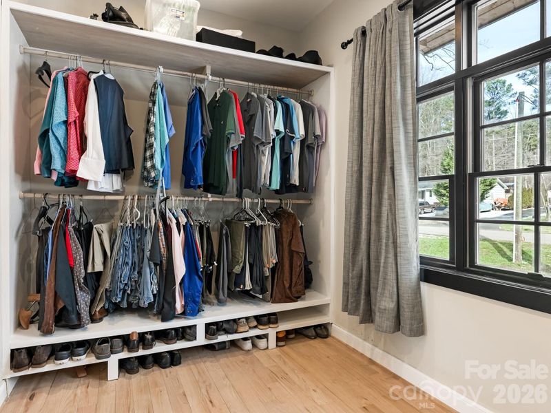 Close-up of interior finishes inside a home in , Mooresville (Image 21).