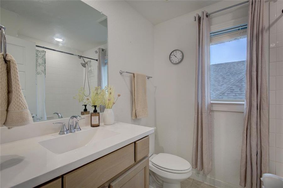 Furnished interior view inside a new home in , Forney (Image 13).