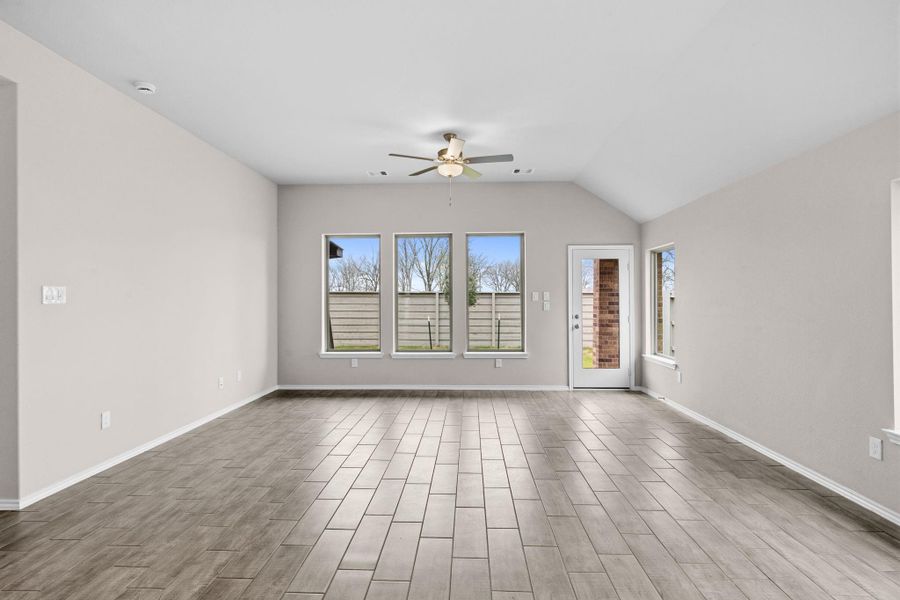 Spacious, unfurnished interior of a new home in Pomona, Manvel (Image 23).
