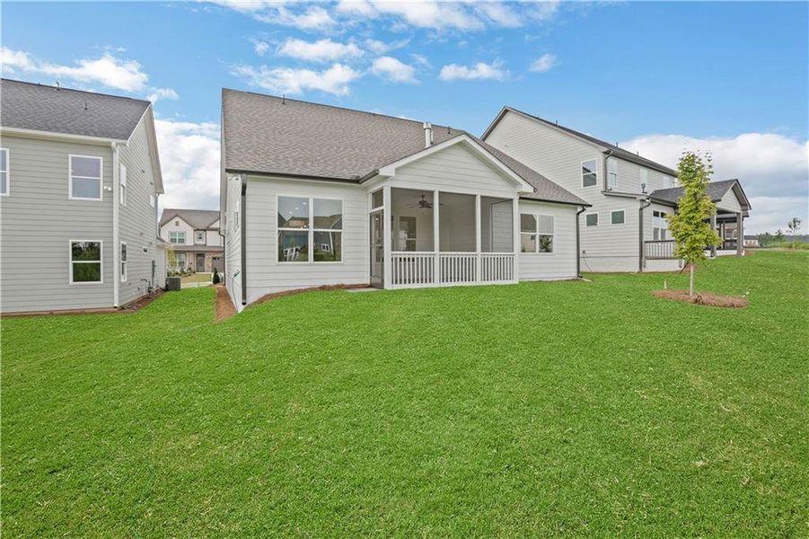 Exterior details and patio area of a home in Twin Lakes, Hoschton (Image 26).