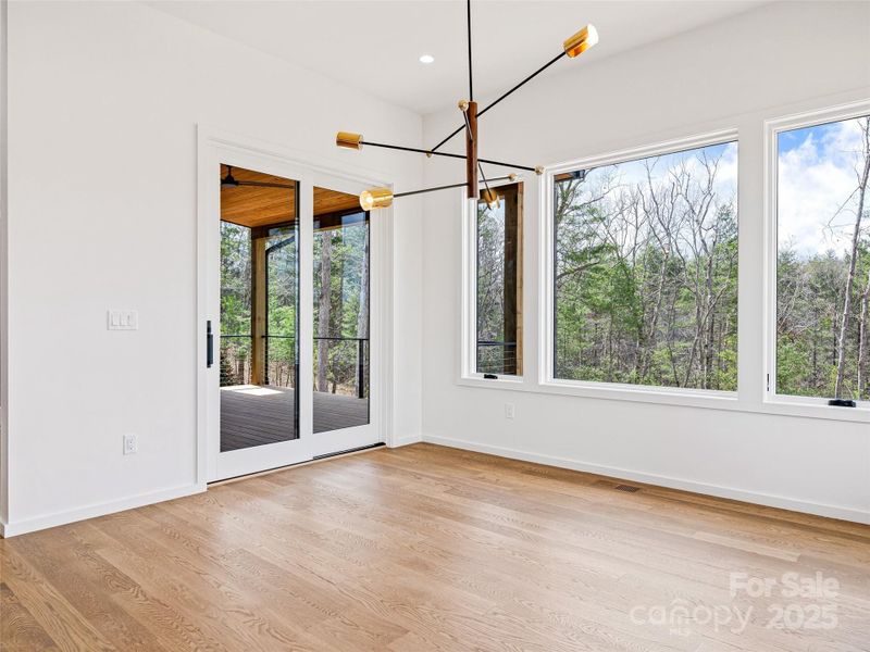 Spacious, unfurnished interior of a new home in , Asheville (Image 30).