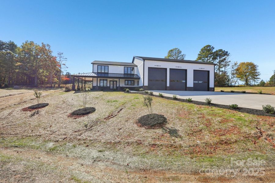 Image 38 of a home in .