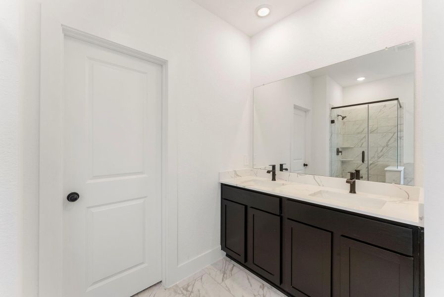 Furnished interior view inside a new home in Chapel Lakes, Montgomery (Image 5).