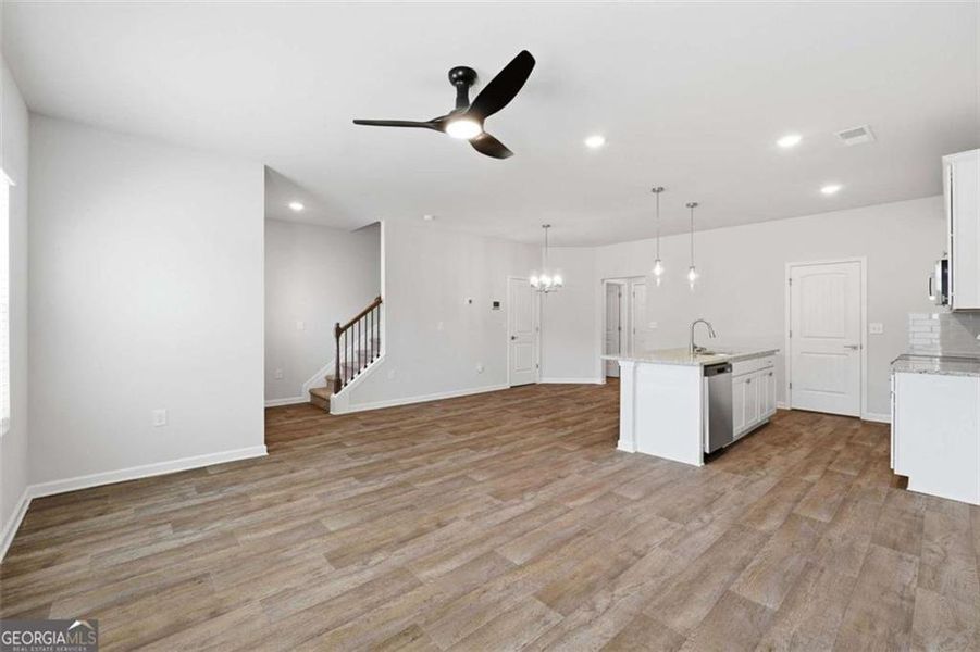Spacious, unfurnished interior of a new home in Parkway James, Snellville (Image 15). Spacious, unfurnished interior of a new home in Parkway James, Snellville (Image 15).