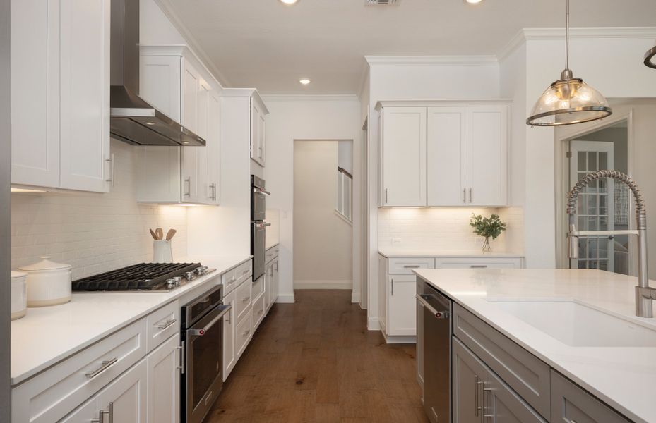 Kitchen with Stainless Steel Appliances and Abunda