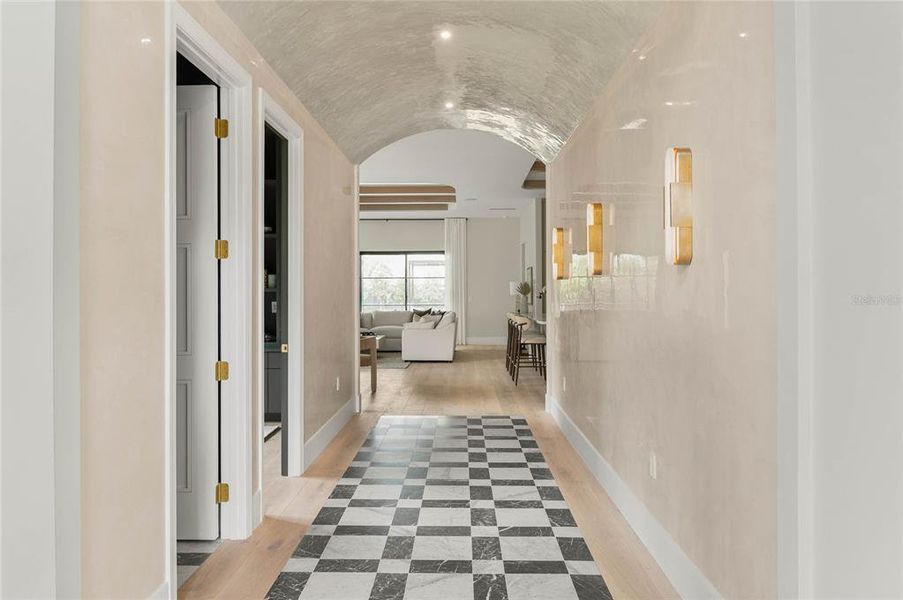 Spacious, unfurnished interior of a new home in , Winter Park (Image 23).