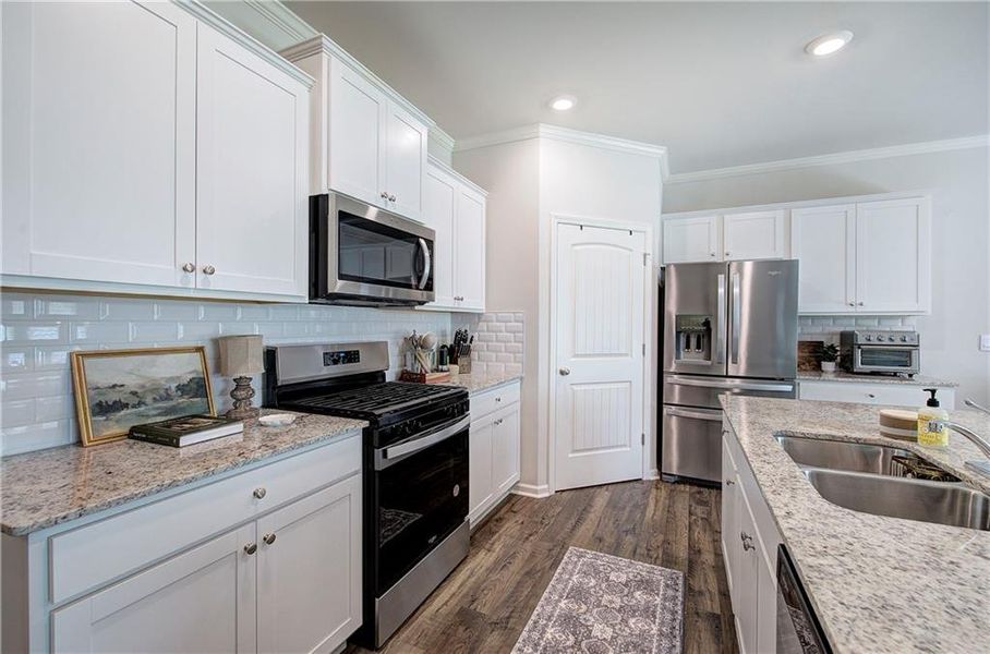 Furnished interior view inside a new home in , Cartersville (Image 39).