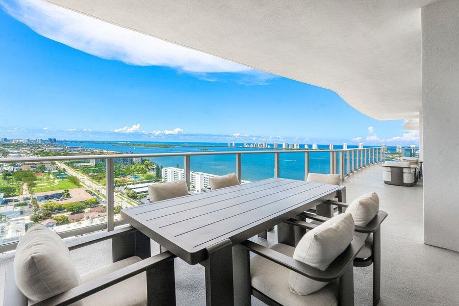 035-220LakeShoreDrive-2109-LakePark-FL-3