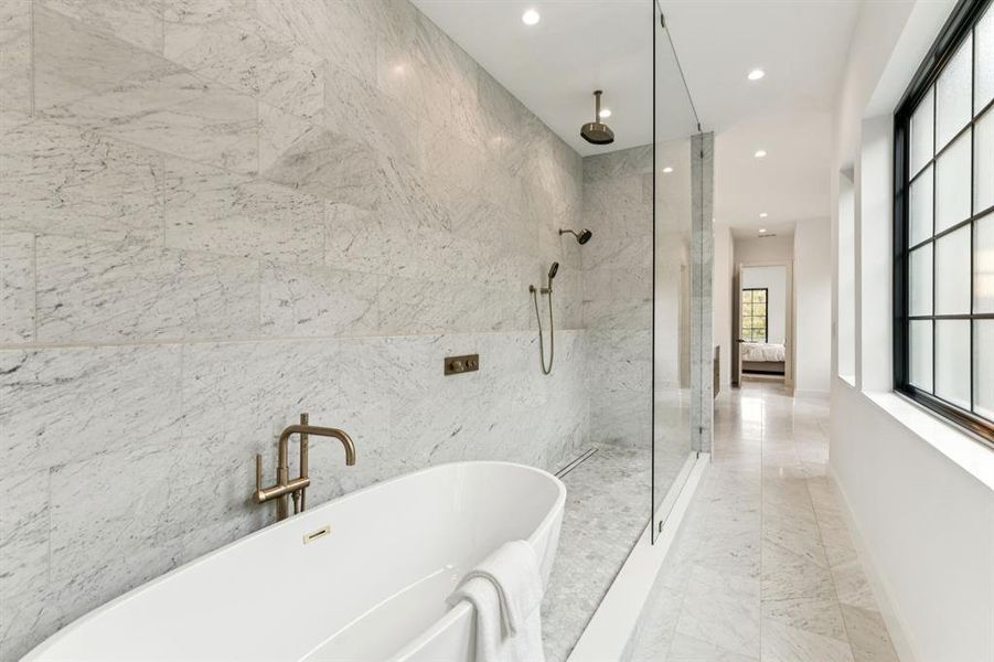 Furnished interior view inside a new home in , Dallas (Image 34).