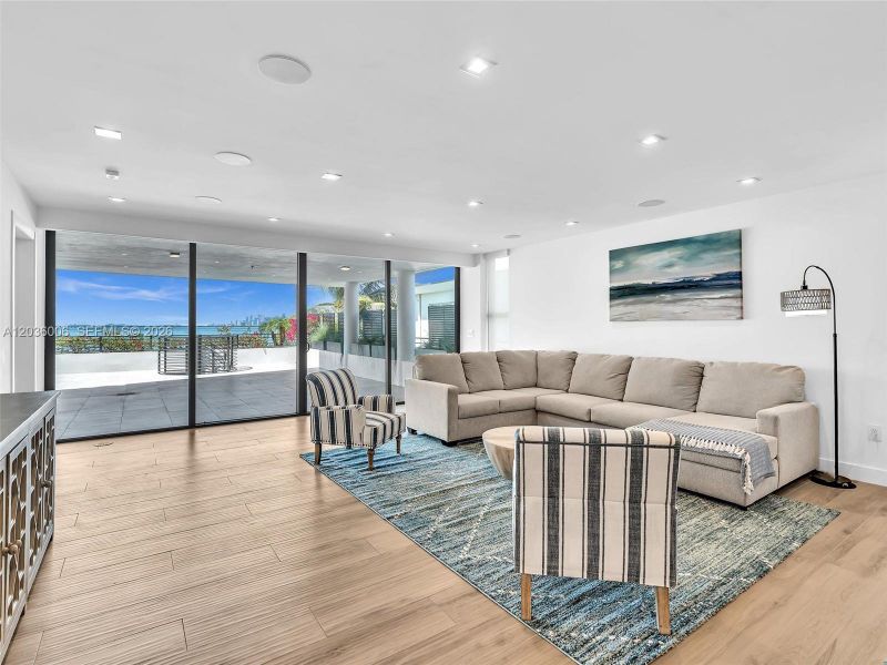 Living space with direct bay views.