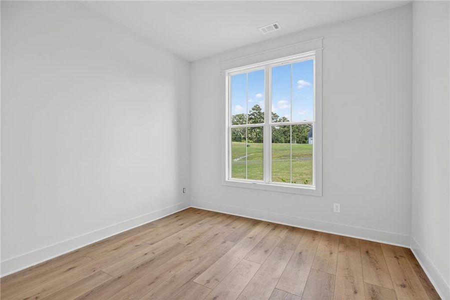 Spacious, unfurnished interior of a new home in , Dallas (Image 27).