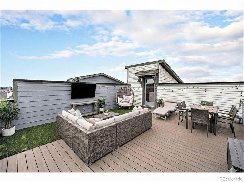 Exterior details and patio area of a home in , Broomfield (Image 3).