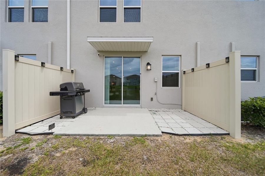 Exterior details and patio area of a home in , Davenport (Image 28).