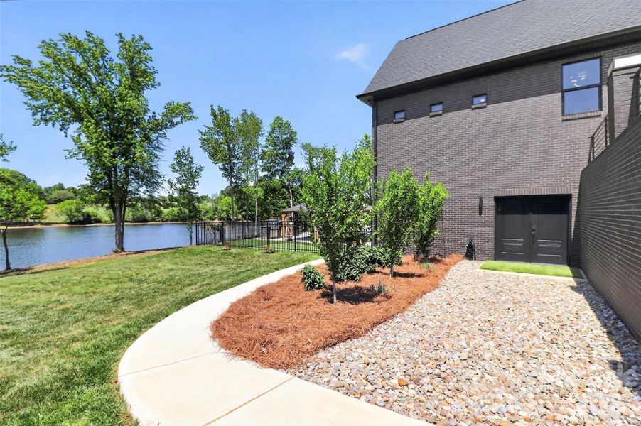 Exterior details and patio area of a home in , Monroe (Image 4).