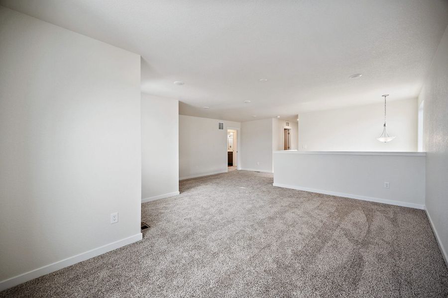 Spacious, unfurnished interior of a new home in Aspen Ranch, Fountain (Image 26).