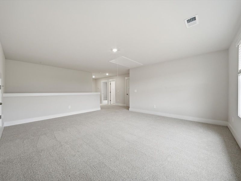 Spacious, unfurnished interior of a new home in Crossing at Abner Creek, Greer (Image 15). Spacious, unfurnished interior of a new home in Crossing at Abner Creek, Greer (Image 15).