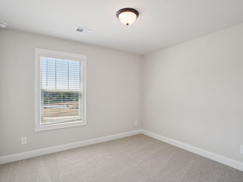 Spacious, unfurnished interior of a new home in Martin Springs - Highland Series, Lawrenceville (Image 20).