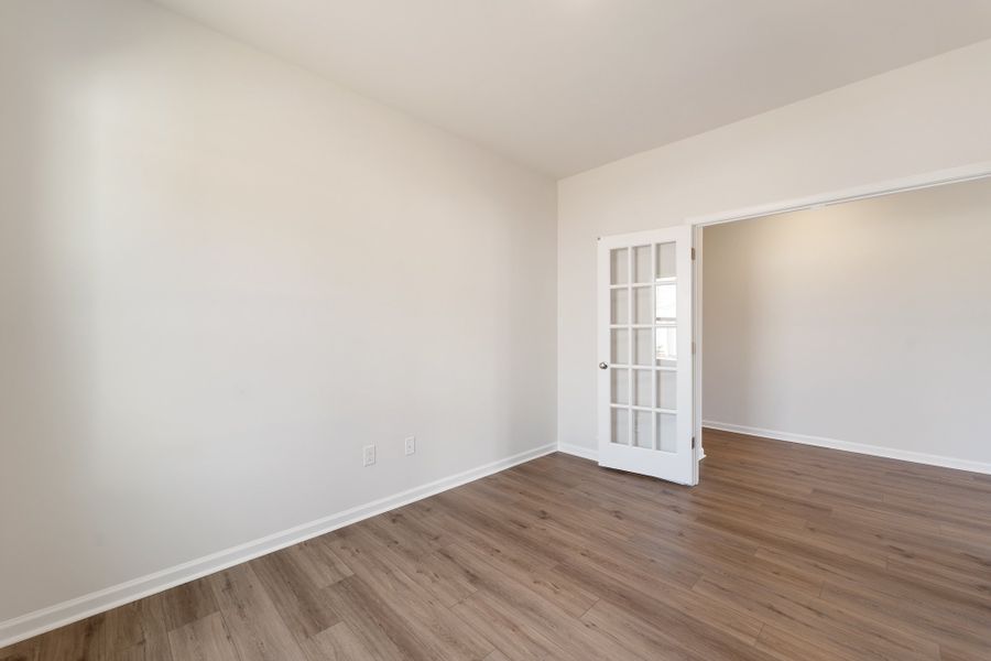 Spacious, unfurnished interior of a new home in Dove Hollow, Chesnee (Image 19).