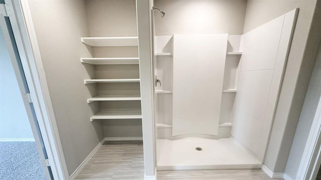 Image 19 of a home in Sunnycreek. Image 19 of a home in Sunnycreek.