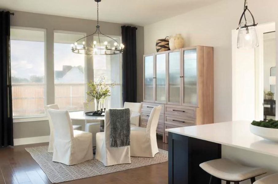 Photo of Pulte model home with same floor plan, not of actual home listed. Photo of Pulte model home with same floor plan, not of actual home listed.