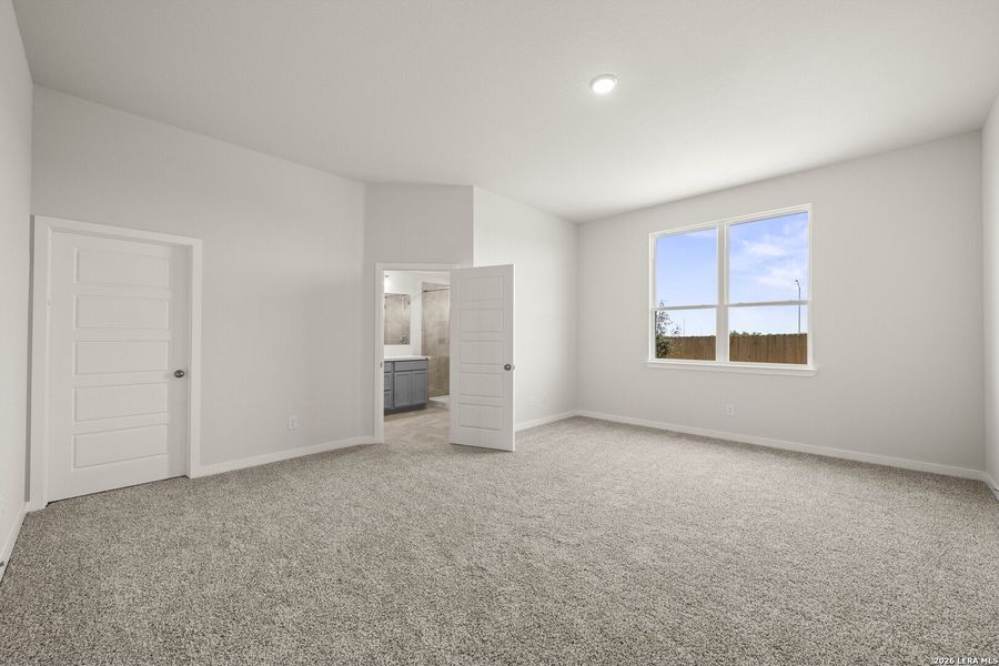 Spacious, unfurnished interior of a new home in Arroyo Ranch, Seguin (Image 13). Spacious, unfurnished interior of a new home in Arroyo Ranch, Seguin (Image 13).