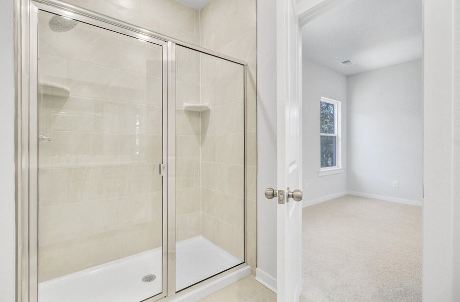 Spacious, unfurnished interior of a new home in Indigo Grove Townhomes, Johns Island (Image 31).