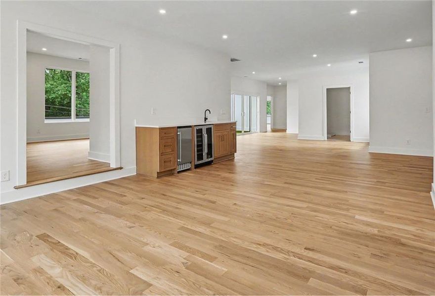 Spacious, unfurnished interior of a new home in , Atlanta (Image 25).