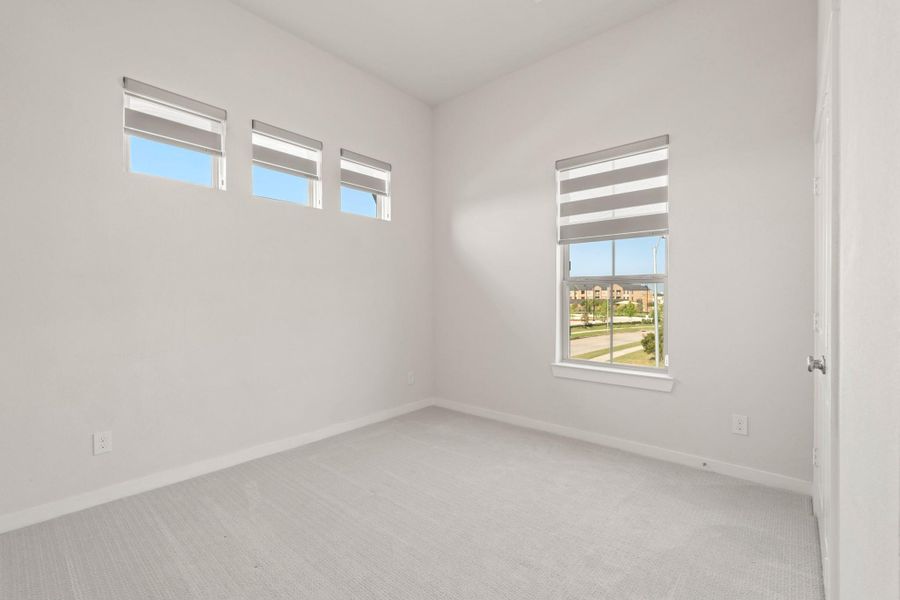 Spacious, unfurnished interior of a new home in , Fulshear (Image 34).