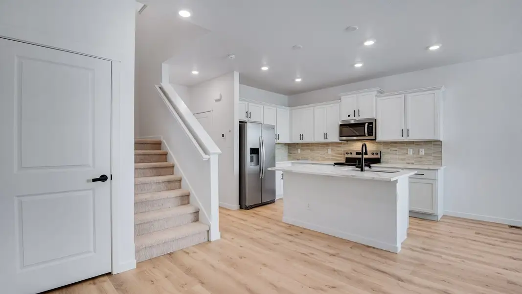 Furnished interior view inside a new home in Arcadia, Denver (Image 9).