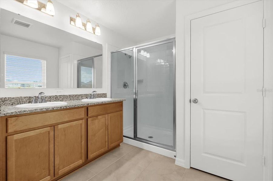 Furnished interior view inside a new home in Hancock Crossings, Bartow (Image 5).