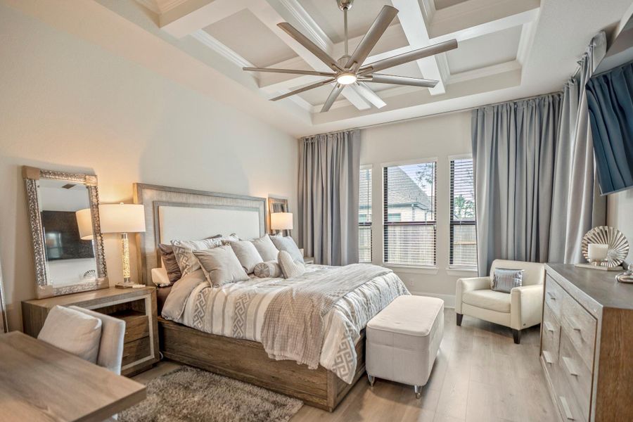 Furnished interior view inside a new home in The Highlands - 65', Porter (Image 18).