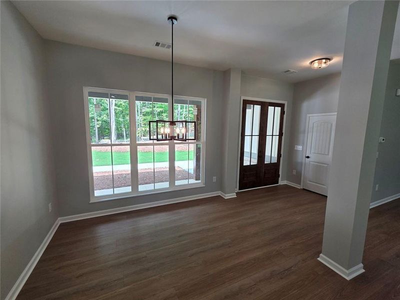 Spacious, unfurnished interior of a new home in , Jasper (Image 12).