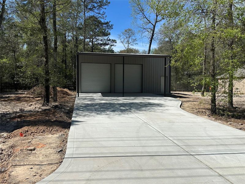 Front exterior of a new home in , Montgomery, TX, highlighting curb appeal (Image 12). Front exterior of a new home in , Montgomery, TX, highlighting curb appeal (Image 12).