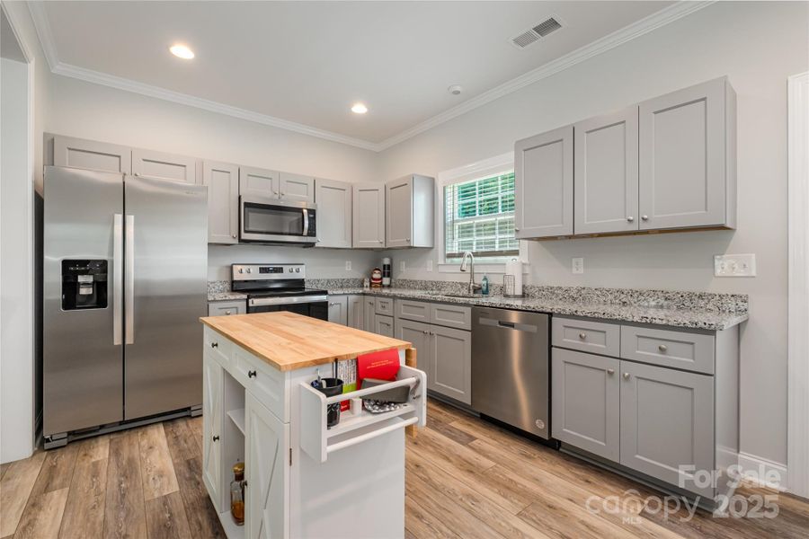 Furnished interior view inside a new home in , Pageland (Image 18).