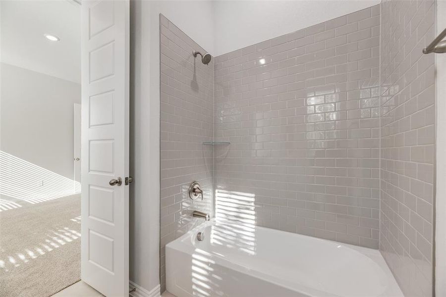 Furnished interior view inside a new home in , Frisco (Image 10).