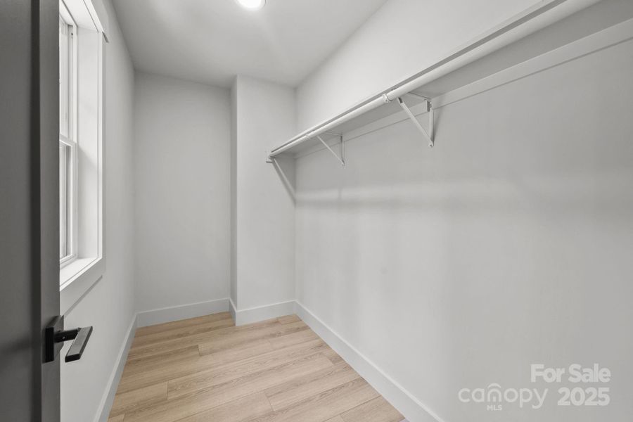 Image 40 of a home in .