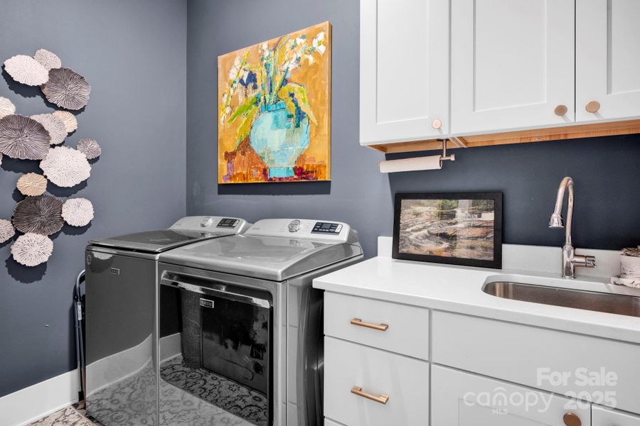 Furnished interior view inside a new home in , Davidson (Image 16).